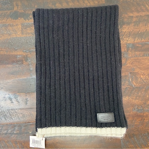 Coach NWT Black Wool Cashmere Blend Scarf Unisex RIBBED KNIT MUFFLER - Picture 1 of 6
